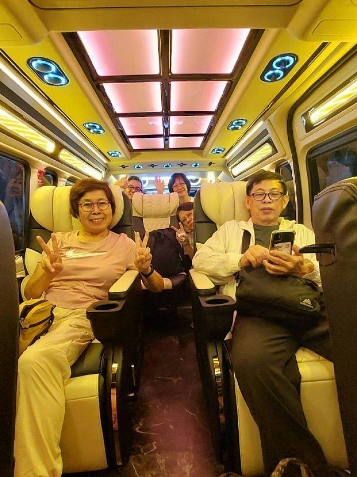 van rental with driver in bangkok
