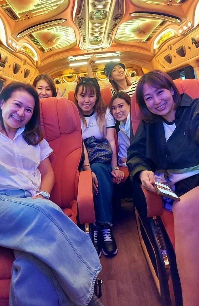 van rental with driver in bangkok